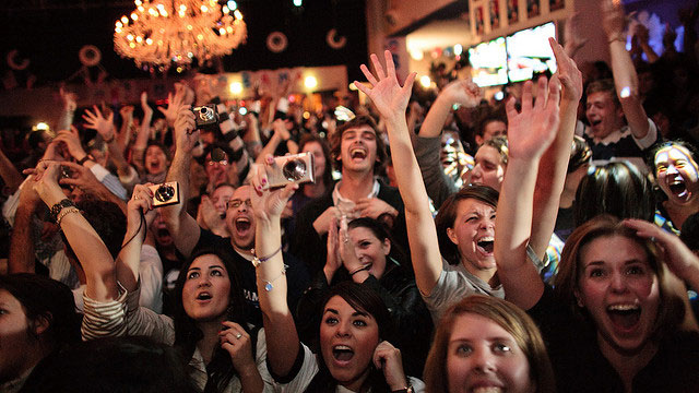 concert crowd