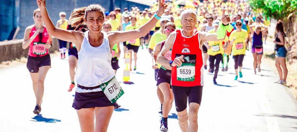 woman running a marathon